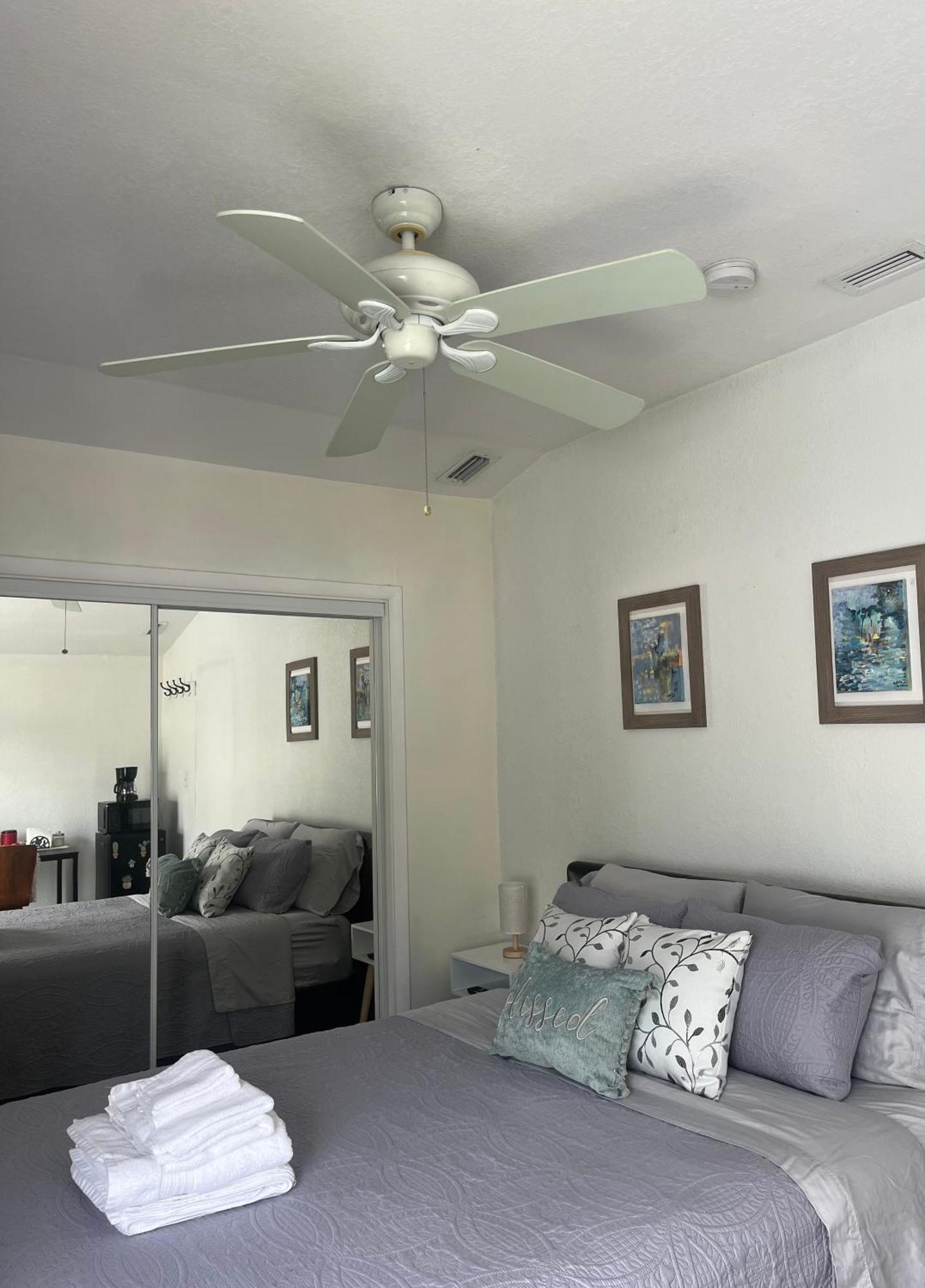Habitacion Luminosa Y Acogedora. ฮอลลีวูด ภายนอก รูปภาพ