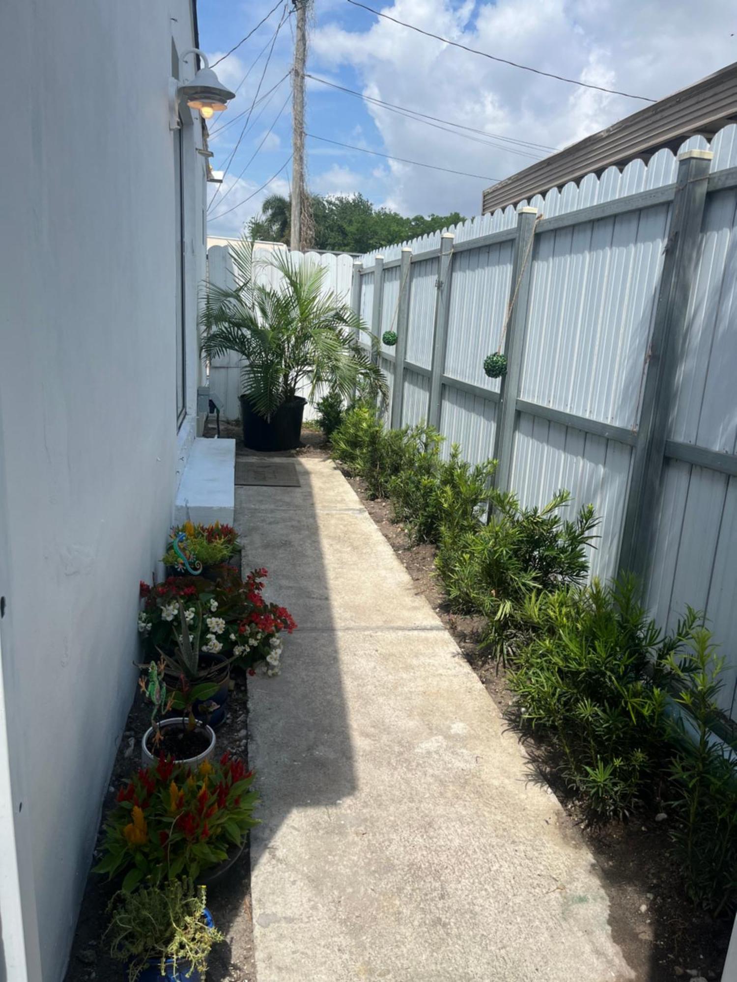 Habitacion Luminosa Y Acogedora. ฮอลลีวูด ภายนอก รูปภาพ