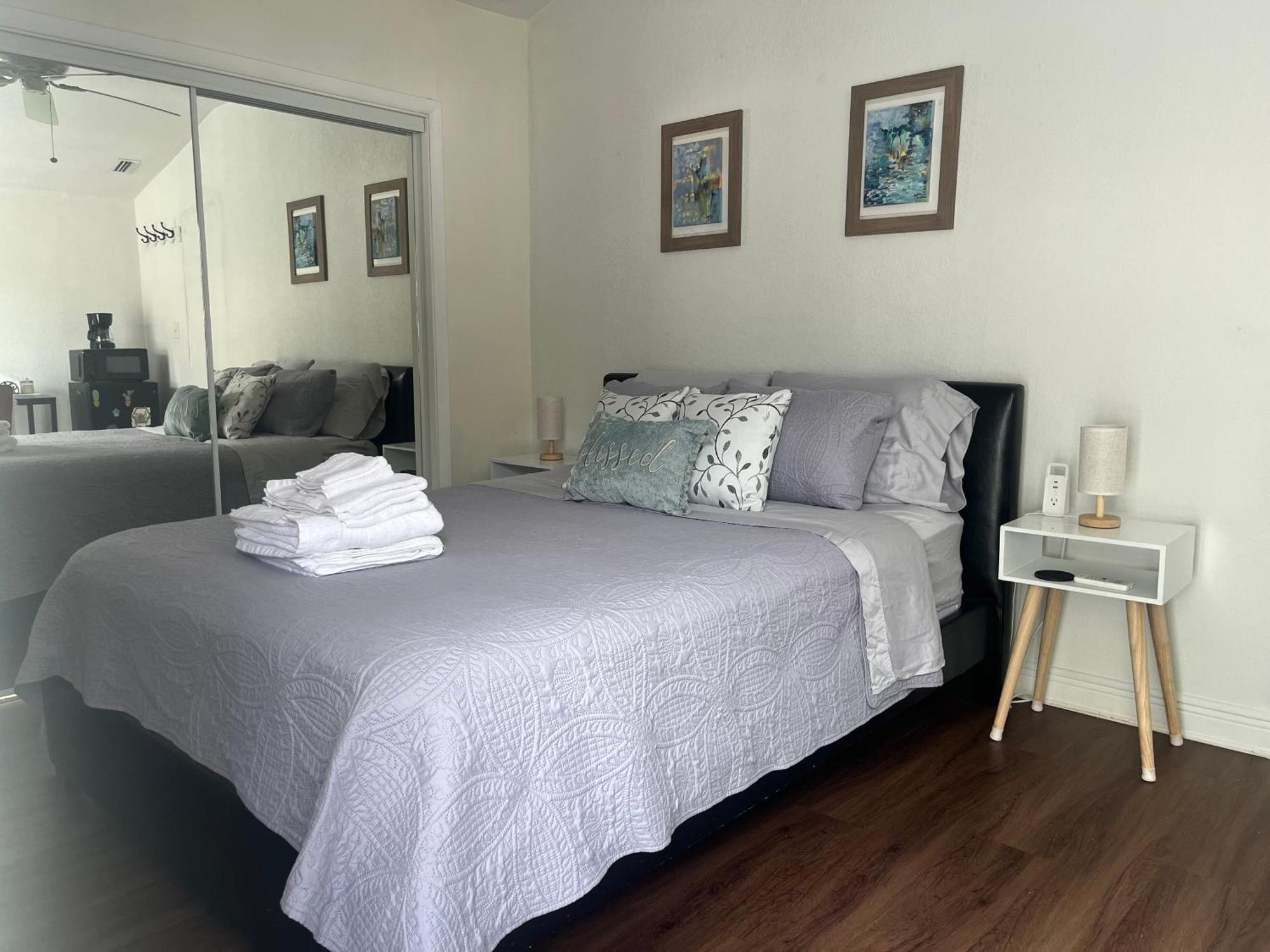 Habitacion Luminosa Y Acogedora. ฮอลลีวูด ภายนอก รูปภาพ